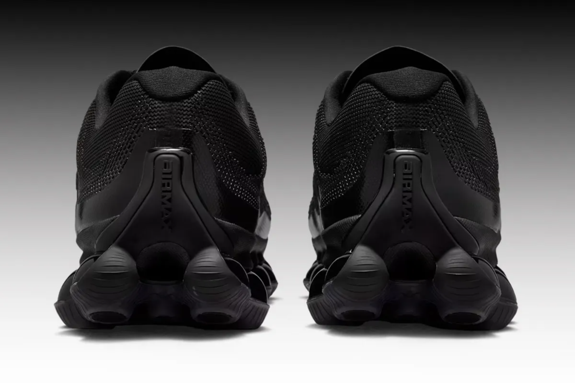 T*様 【30cm】 Nike Air Liquid Max Triple Bl Nike's Air Liquid Max Goes 'Triple Black' - Releases