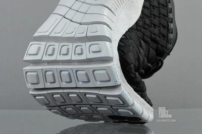 Nike Inneva Woven Sneaker 1