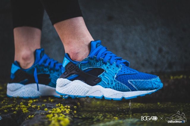 Quagga oor beton Nike Air Huarache Custom By Maggi (Sub-Zero) - Sneaker Freaker