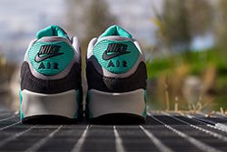 nike air max 90 hyper turquoise womens