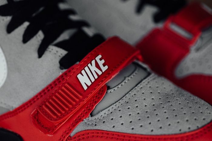 Nike At1 Wolf Grey Uni Red Sneak Politics Bump 2