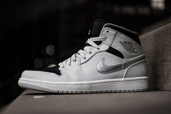 Air Jordan 1 Mid (pure Platinum) - Sneaker Freaker