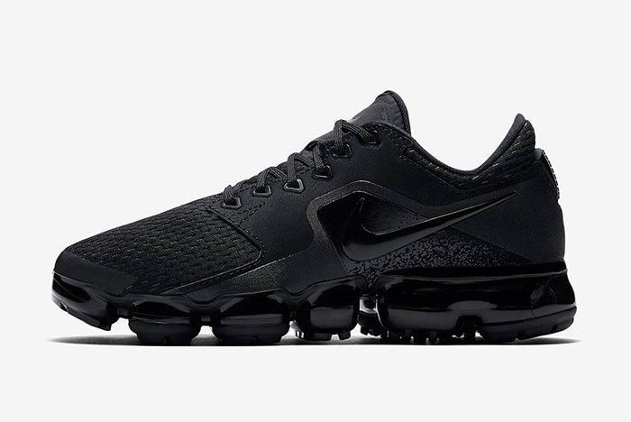 triple black vapormax men