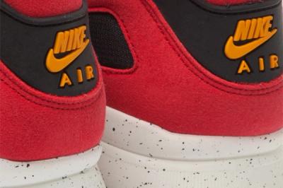 Nike Air Current Red Heel Logos 1