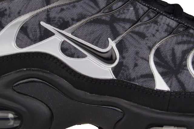 Nike Air Max Plus Black Grey Camo 7