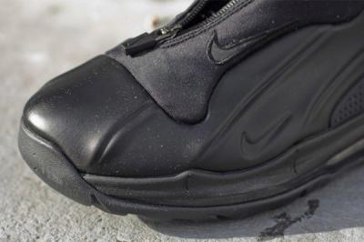 Nike Acg I 95 Posite Max Stealth Black Zipper Detail 1