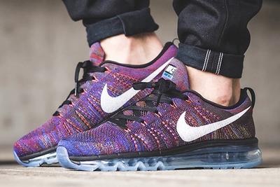 Nike Flyknit Max Feature
