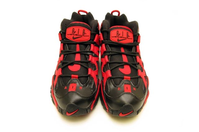 nike air slant black