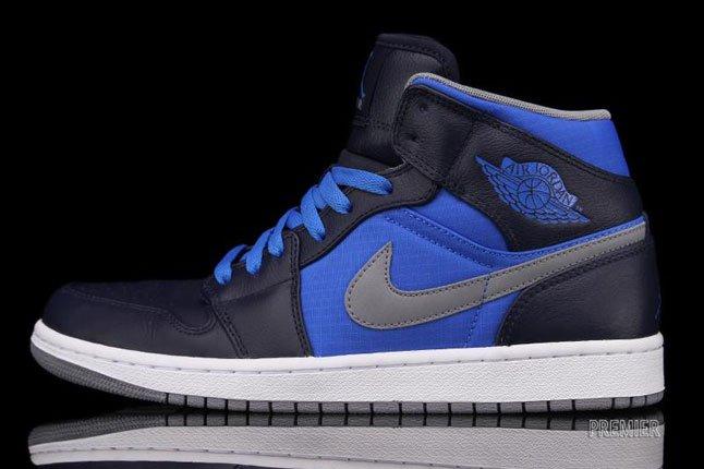 Air Jordan 1 Phat 3