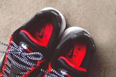 Nike Air Max 95 Chilling Red Bump 4