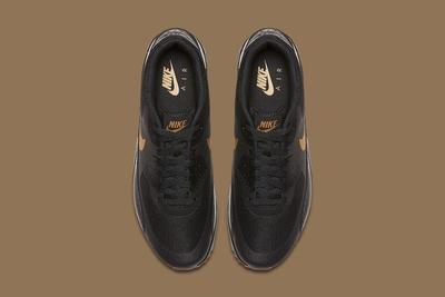 Nike Black Gold Pack 12
