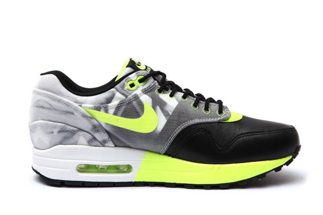 Nike Wmns Roshe Run Air Max 1 Training Pack 5