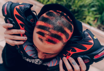 Tn requin bleu et top orange