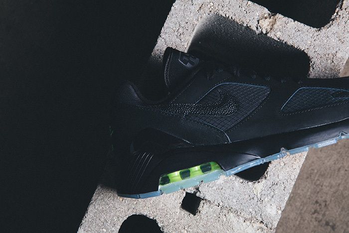 nike air 180 black volt
