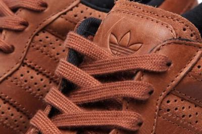 Adidas Originals Zx 700 Gum And Perf Pack Brown Tongue Detail 1
