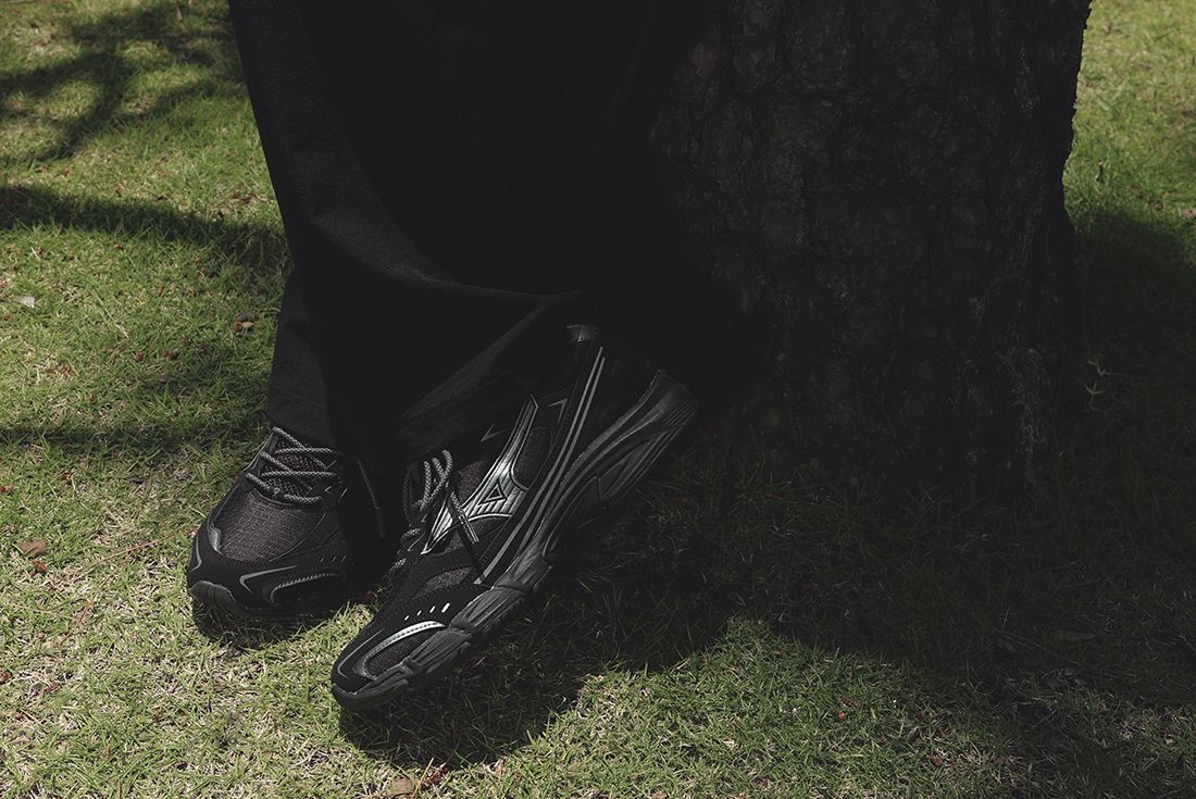 Mizuno's MXR Tech Channels Big 2000s Energy - Releases