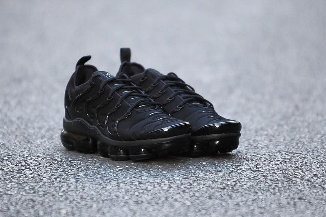 vapormax plus with jeans