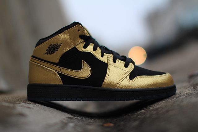 Air Jordan 1 Gs (Gold Coin) - Sneaker Freaker