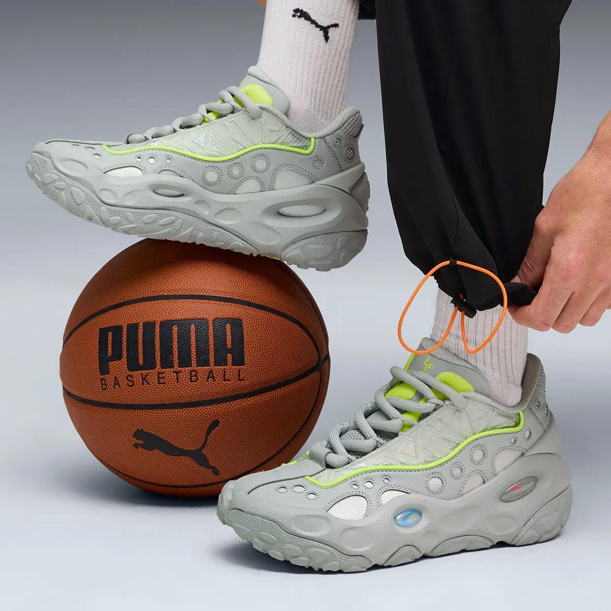 PUMA LaFrancé RNR grey neon on foot