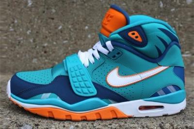 Nike Air Trainer Sc Ii Qs Nfl Miami Dolphins Profile 1
