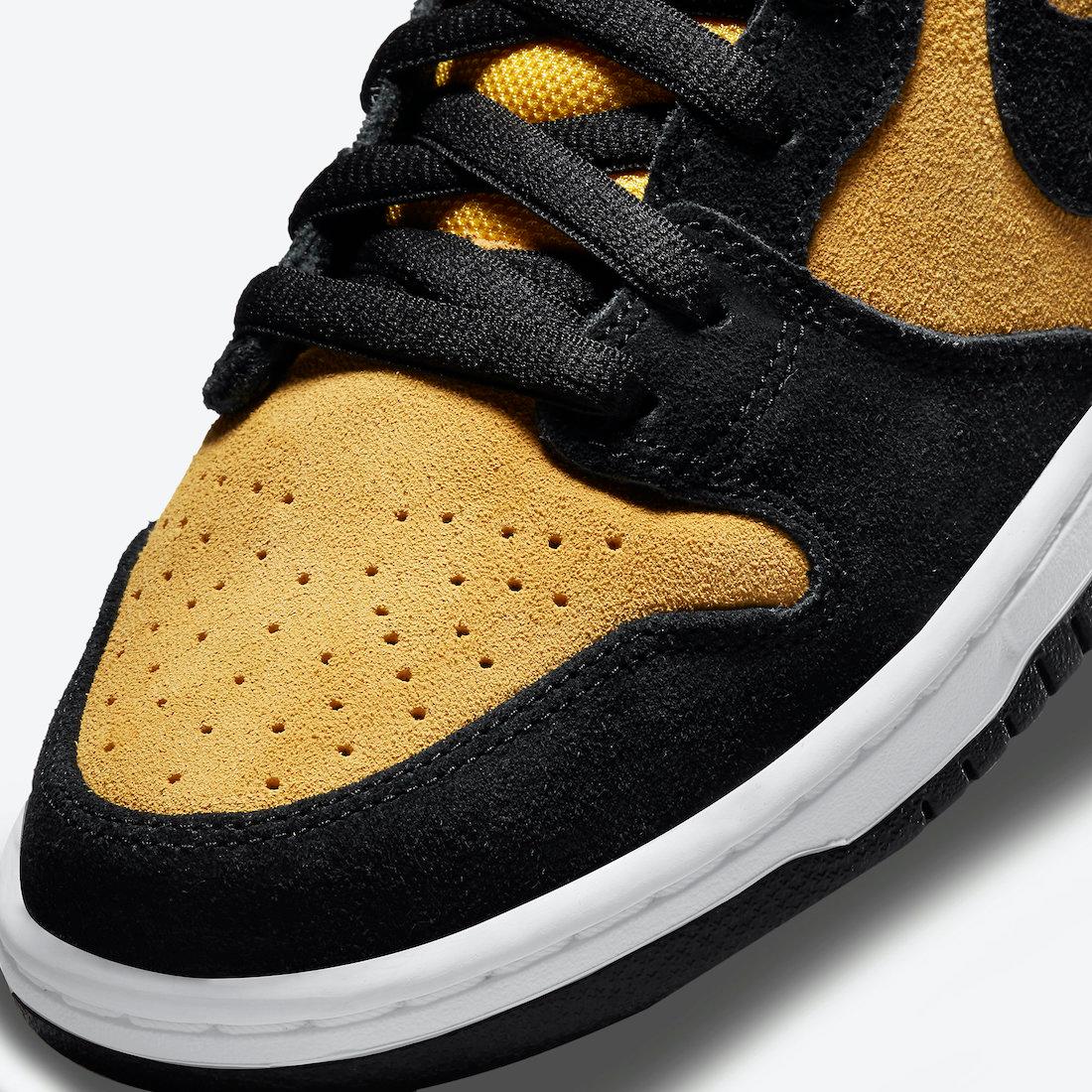 Nike SB Dunk High ‘Reverse Iowa