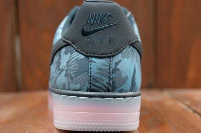 Nike Air Force 1 X Liberty Downtown Blue Heel 1