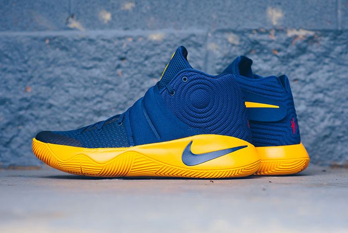 Nike Kyrie 2 On Court11