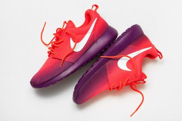 Nike Roshe Run Red Purple
