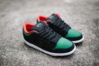 Ben and jerrys nike sb dunk low chunky dunky release info Nike SB Dunk Low (Gucci) - Sneaker Freaker