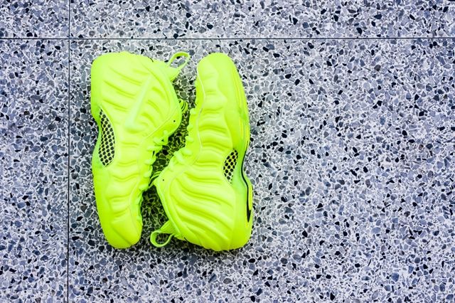 neon yellow foamposites release date