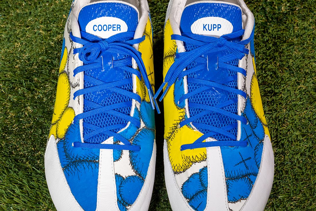 Super Bowl 2022: Rams' Odell Beckham Jr. flashes 'the most expensive cleat  ever' in pregame before going down with knee injury 