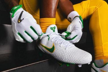 Game Day Heat Check: Oregon Ducks x Nike Kobe 6 Cleat PE