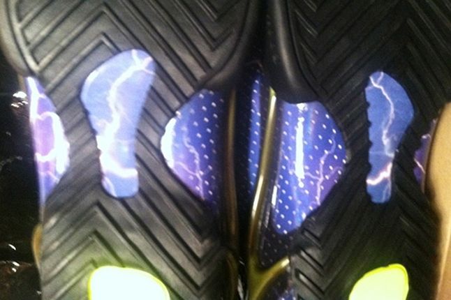 Nike Zoom Hyperflight Prm Lightning Pair Sole Detail 1