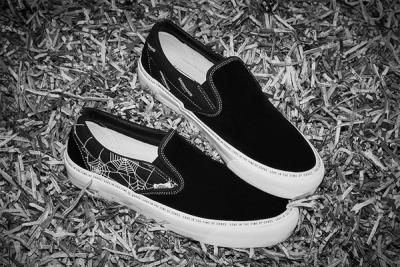 Goodhood Vans Slip On Love In The Time Of Chaos Release Date Pair