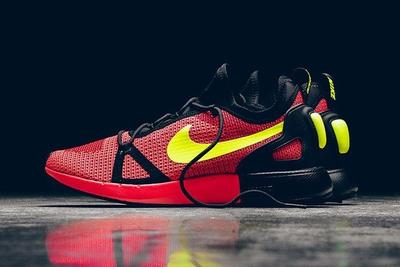 Nike Duel Racer Crimson Volt 7