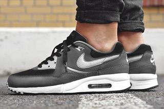 Air Max Light - Sneaker Freaker