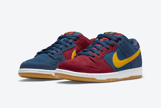 sb barcelona dunks