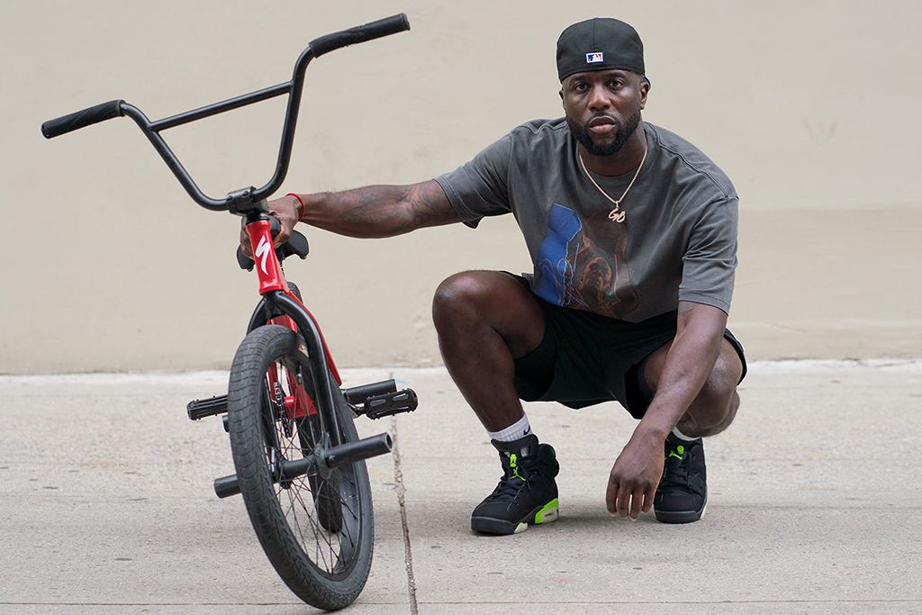 Nigel Sylvester Signs With the Jordan Brand