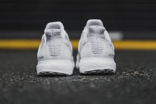 triple white ultraboost 3.0