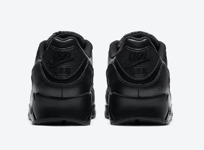 Nike Air Max 90 Triple Black Heel