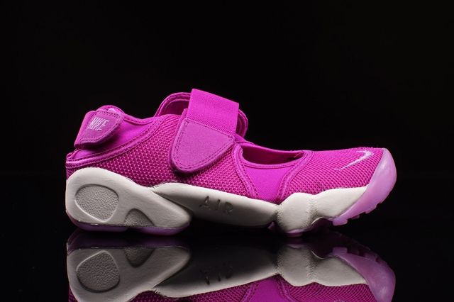 Nike Air Rift Flash Pink Releases