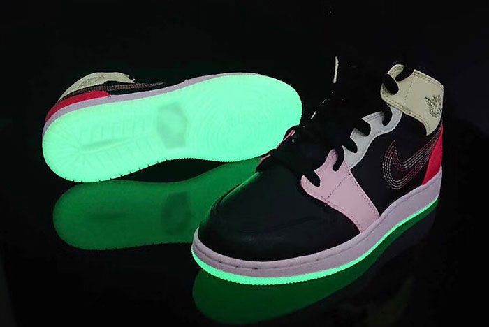 air jordan 1 low glow in the dark