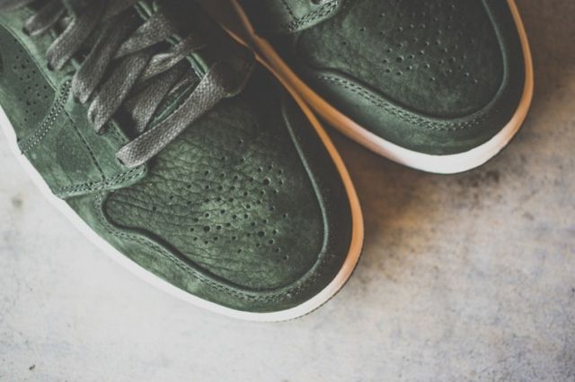 Air Jordan 1 Mid Nouveau Sequoia 4