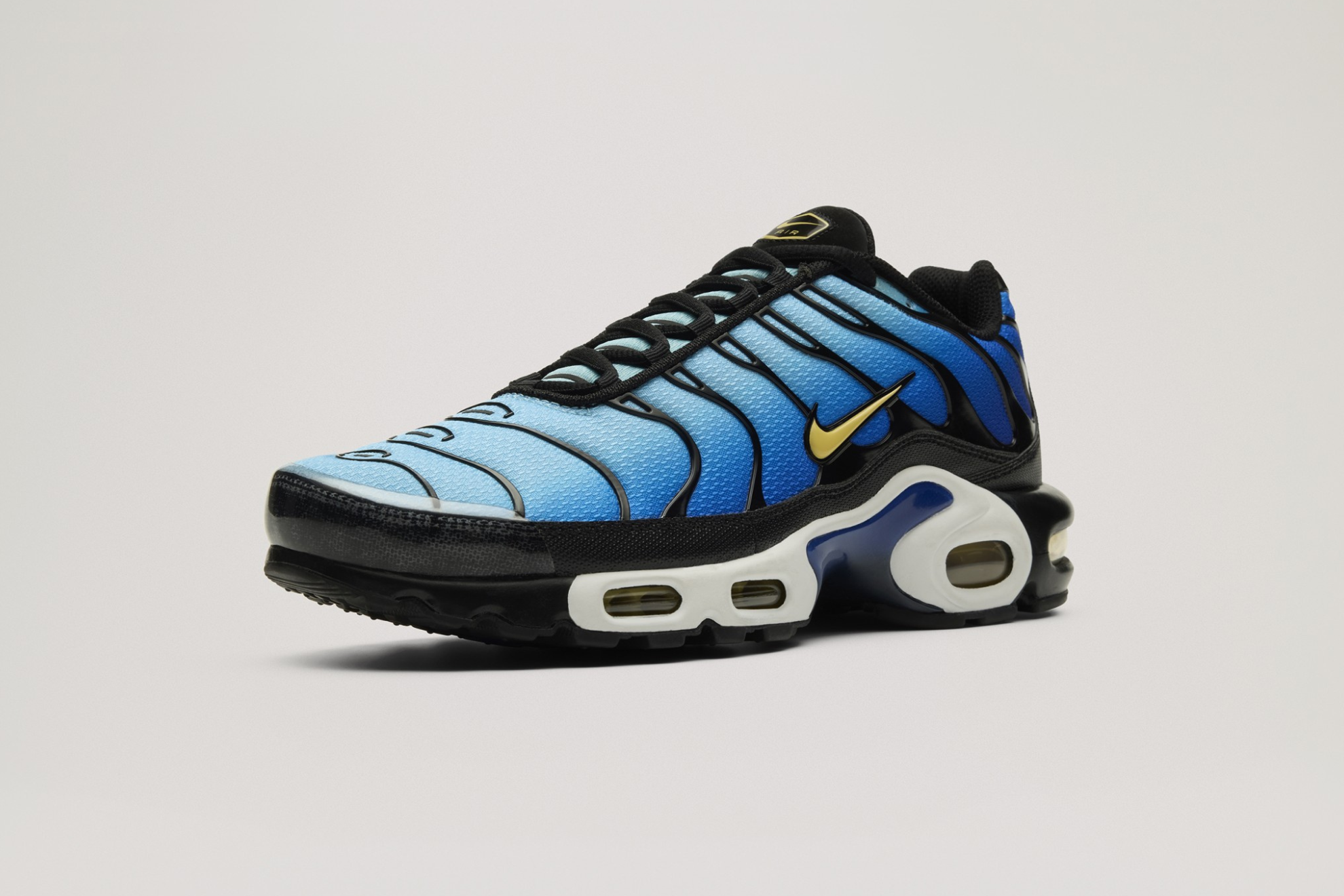 Confirmed! 2025 Nike Air Max Plus ‘Hyper Blue’ Return Releases