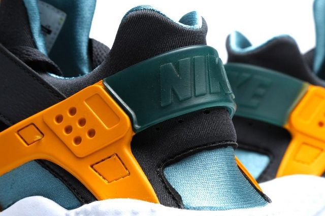 Nike Air Huarache Cataline Bump 1