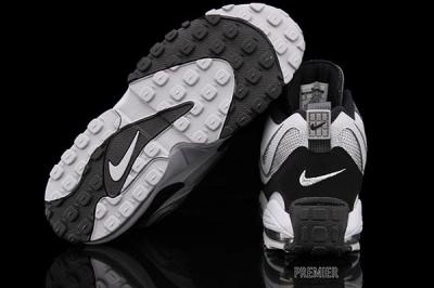 Raiders Nike Sneaker 2