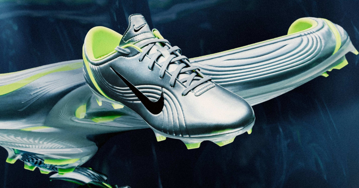 Nike Reintroduce R9's Chrome Mercurial Vapor 1 RGN - Releases