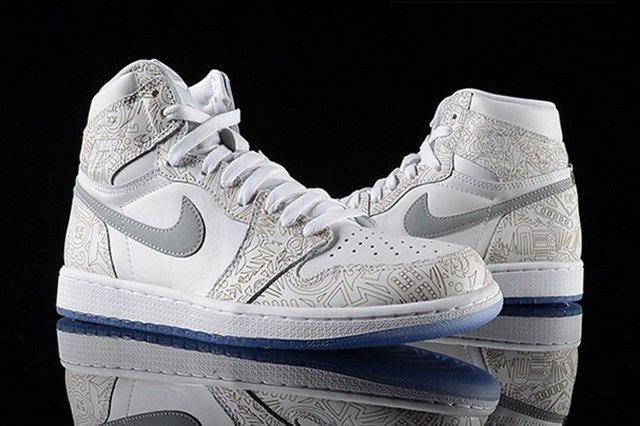 Jordan 1 Retro Anniversary Laser最終価格！！ Nike Air Jordan 1 Retro High 30th Anniversary Laserの新品