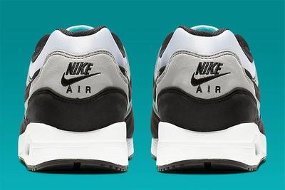 Nike Air Max Light Teal Heel Shot