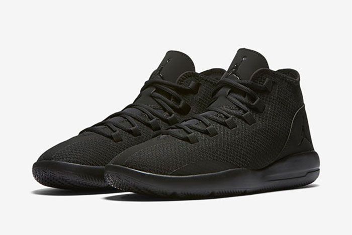 Jordan Reveal Triple Black 3